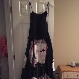 Brand new prom dress -never worn